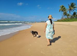 Seu refúgio na praia de Itacimirim, Bahia