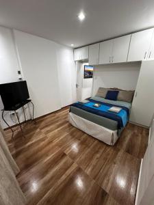 Apartamento em Copacabana Posto 5 - 200m da praia - Portaria 24h
