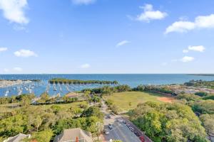 1BR apartment at the Arya Amazing bay views