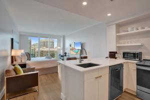 Studio with Bay and City View at The Arya