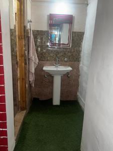 Capital mud house