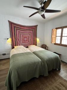 Casa Maroto - Boutique Stay in het hart van Comares, Rooftop terras, uitzicht op zee en bergen, gratis wifi