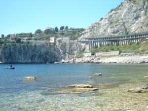 Taormina Bay Lucias House Roccalumera