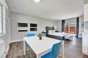 Pelican Cove Studio w Full Kitchen and Patio