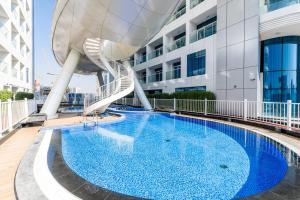 Luxury Dubai Studio with Private Pool & Desert Views
