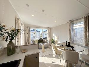 Comfortable chalet for family, Hollum