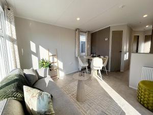 Brand new holiday home near the beach