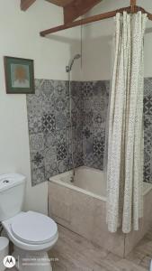 Casa Juvenil y central