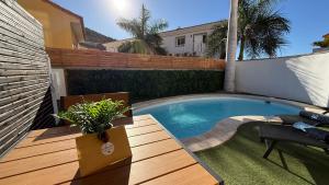 Palmview Private Pool