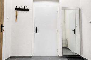 Symbiola Automat Apartments