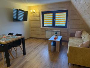 Apartament Chowańcówka z widokiem na góry typu studio obok stoków narciarskich i blisko basenów termalnych