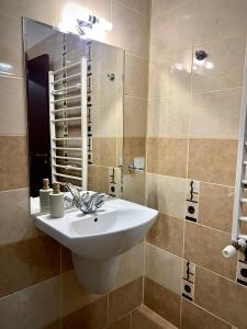 Elite Apartments Flora Residence