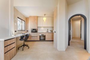 Atlantic View Premium Oceanfront Penthouse