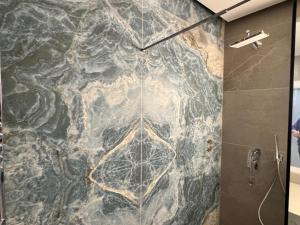 New LUX Best in the Town