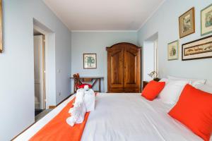 Villa Il Poggiolino Luxury Tuscan Villa with Garden and Panoramic Views