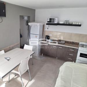 SANTA TERESITA deptos 4 personas Aire acondicionado Wifi TvCable Parrilla