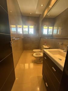 Casa cerca de Paso de la Patria para descanso para 10a20 personas