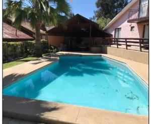 Casa 14 personas, condominio, lago Rapel