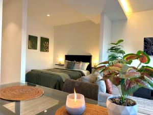 Sky Loft Cozy Modern Loft Above the City