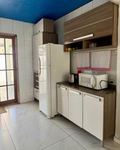 Casa completa Av Roberto da Silveira