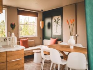 6-Guest Escape with Private Garden & Wi-Fi