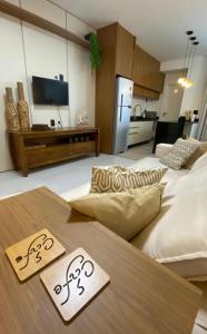 5 minutos a pé da praia, apto novo, luxuoso e completo, 3 suítes e facilíssimo acesso!