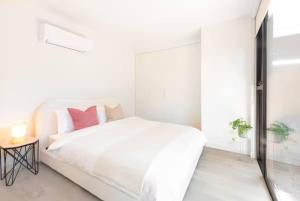 Lux 3Bed House, Rooftop BBQ, Parking - near beach