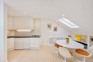 Luxury Penthouse in Maida Vale with Fast Wi-Fi