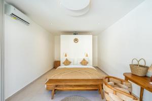 Sukhira - 4Bedroom Villa Private Pool in Kerobokan