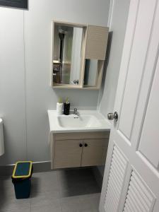 bungalows apple Haad Yao