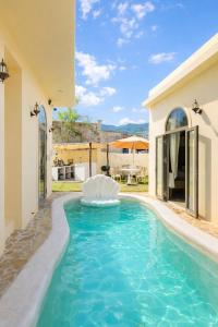 Le Cosmos 2 Vĩnh Hy