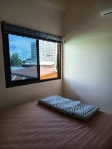 Doctor Thanut Hostel