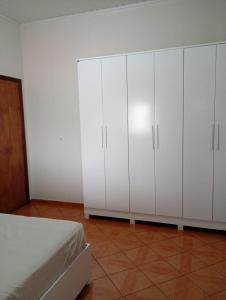 Apt 3 quartos sendo 1 suíte, zona sul de Ilhéus