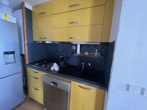 Duplex 6 pers. Val Thorens, vue ouest, pied des pistes - FR-1-637-99