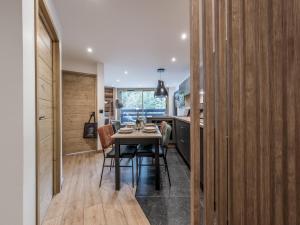 Appartement Moderne à Courchevel 1850 - FR-1-613A-51