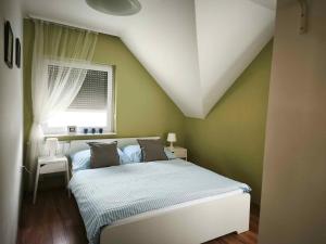 Holiday Home Waterfront in Zamardi-Balaton 55033