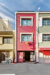 NEW OPEN!! 菊水堂 Kikusui Hotel 大阪貸切一棟貸し USJすぐ 駅徒歩4分 最大12名様 屋上テラス有 プロジェクター有 長期滞在可 家族やグループに