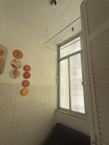 Na quadra da praia, refúgio em copacabana