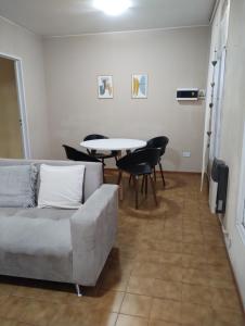 CASA MENDOZA CENTRO con PILETA, CHECK IN AUTONOMO, en Mendoza Capital Céntrica, excelente ubicación, cómoda y confortable