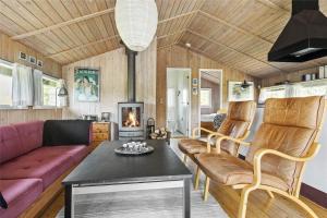 0008-Romo-Froidal-24