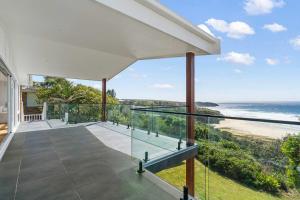 Ocean Overlook - Rennies Beach holiday haven