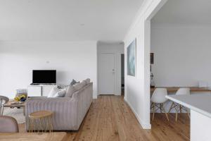 Ocean Overlook - Rennies Beach holiday haven