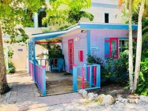 Beach Front Cottages by - HOP