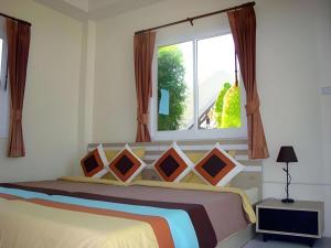 Sea Beach Koh Larn 1