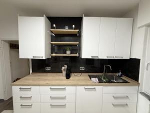 Monteur-Base mit Garten und Top Anbindung