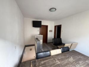 Monteur-Base mit Garten und Top Anbindung