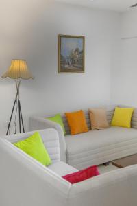 4BHK High Rise Perfect for Monthly Long Stays