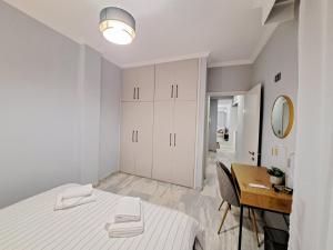 Twins Apartments 2