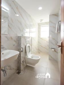 Casa Deyra Apartments- Kupondole, Setodewal