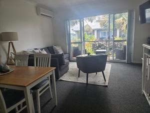 Waterfront Hideaway with Pool, Spa & BBQ Area jetty available